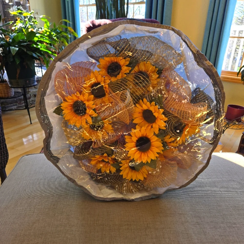 Handcrafted Spring, Summer, Everyday Sunflower Wreath, Shades of Burlap, 21